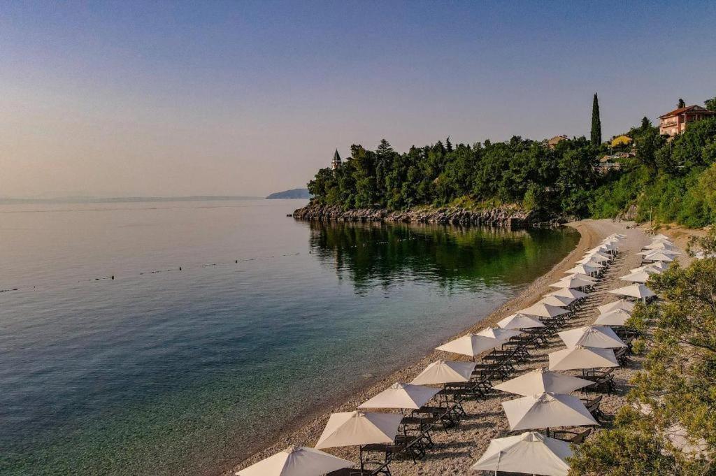Villa Klaric ลอฟราน ภายนอก รูปภาพ